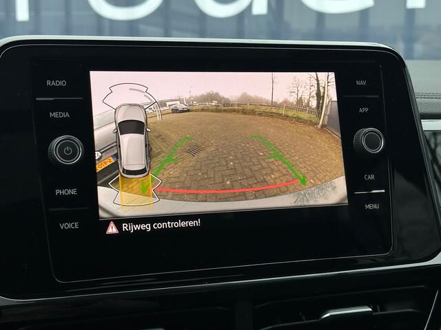 Volkswagen T-Roc 1.5 TSI 150pk DSG R-Line Edition Panoramadak / Demonstratieauto