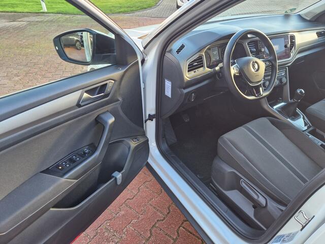 Volkswagen T-Roc 1.0 TSI Style Business 12 MND BOVAG GAR. | NAVI | TWO TONE LAK | ACC | PDC V+A | CLIM. CONTR. | APPLECARPLAY/ANDROID AUTO