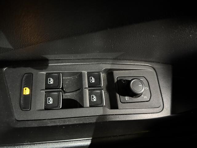 Volkswagen T-Roc 2.0 TSI 4Motion R ClimaC.CruiseC.Navi.Cama.Akrapovic.LMV!!!