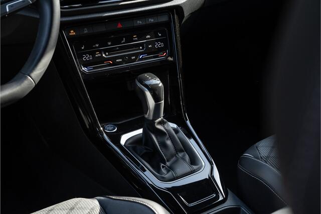 Volkswagen T-Roc 1.5 TSI 3X R-Line | Keyless | Camera | Elektr Achterklep | Lane & Side Assis | Front Assis | LED