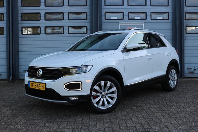 Volkswagen T-Roc 1.5 TSI Sport Xenon Panodak Navi Virtual cockpit T-haak Bj:2018
