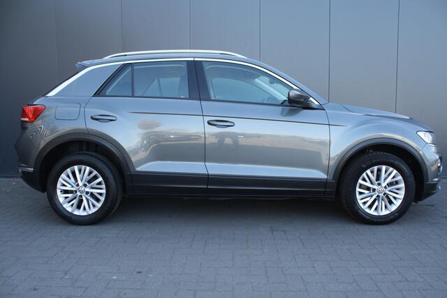 Volkswagen T-Roc 1.5 TSI Style AUTOMAAT - NAVIGATIE - CLIMATE CONTROL