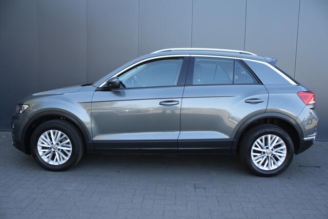 Volkswagen T-Roc 1.5 TSI Style AUTOMAAT - NAVIGATIE - CLIMATE CONTROL