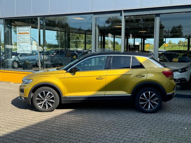 Volkswagen T-Roc 1.0 TSI 115 pk Style - Navigatie orgineel