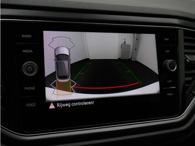 Volkswagen T-Roc Cabrio 1.5 TSI 150 pk DSG R-Line | Achteruitrijcamera | Navigatie | Stoelverwarming | Side Assist | Adaptive Cruise | Sportonderstel