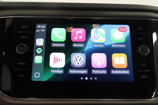 Volkswagen T-Roc 1.0 TSI Style | Airco | Parkeersensoren | Navigatie | Adaptieve Cruise control | Apple Carplay Android Auto |