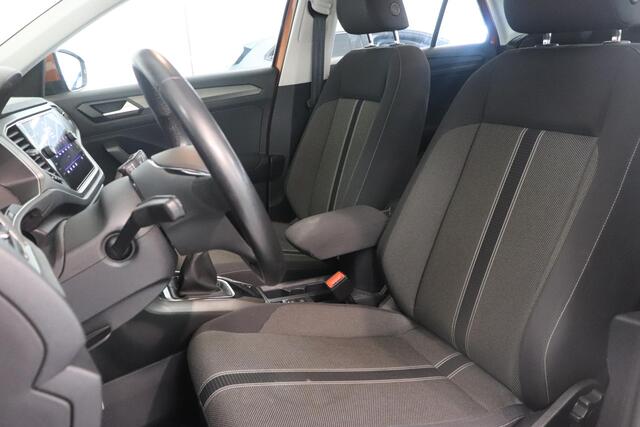 Volkswagen T-Roc 1.0 TSI Style | Airco | Parkeersensoren | Navigatie | Adaptieve Cruise control | Apple Carplay Android Auto |