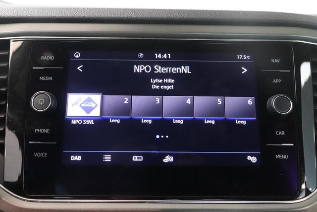 Volkswagen T-Roc 1.0 TSI Style | Airco | Parkeersensoren | Navigatie | Adaptieve Cruise control | Apple Carplay Android Auto |