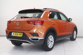 volkswagen-t-roc-1.0-tsi-style--ai