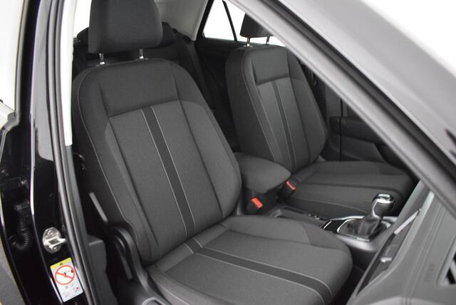 Volkswagen T-Roc 1.5 TSI 150pk DSG Life Edition Camera Keyless Led App-Connect