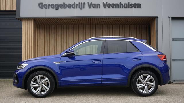 Volkswagen T-Roc 1.5 TSI 150pk DSG 2x R-Line IQ Light Afn-Trekhaak 17inch LM Adaptive Cruise Control Stuurverwarming *Lapiz Blue*