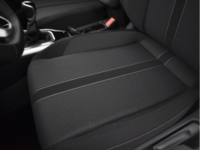 Volkswagen T-Roc Life Edition 1.0 TSI 116 pk 6 versn. Hand · Airconditioning automatisch, 2-zone (climatronic) · Multimedia pakket ·