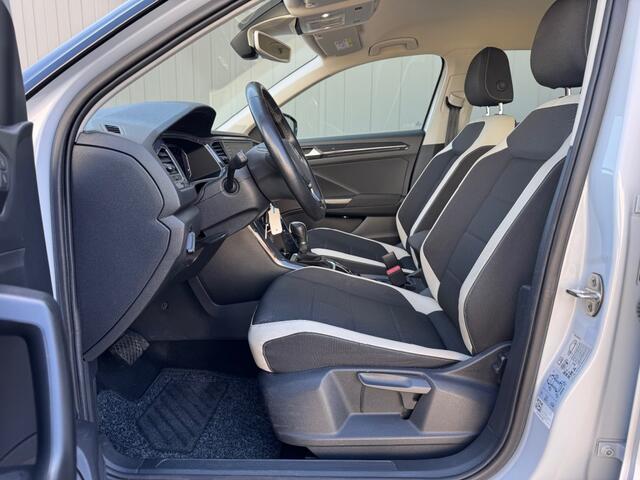 Volkswagen T-Roc 1.5 TSI SPORT DSG 150pk ACC Trekhaak Navi Virtual cockpit Carp