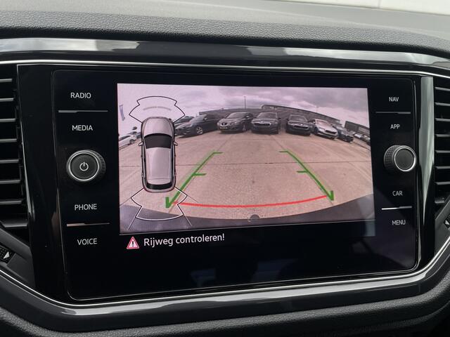 Volkswagen T-Roc 1.5 TSI Sport | LED | Trekhaak | Carplay | Camera | PDC