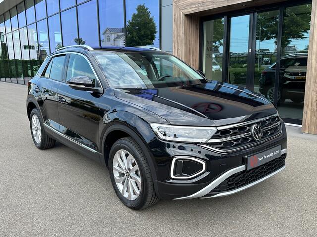 Volkswagen T-Roc 1.5 TSI 150pk DSG Style Carplay | Camera | Keyless | Elek. Achterklep | Rijklaar incl. garantie