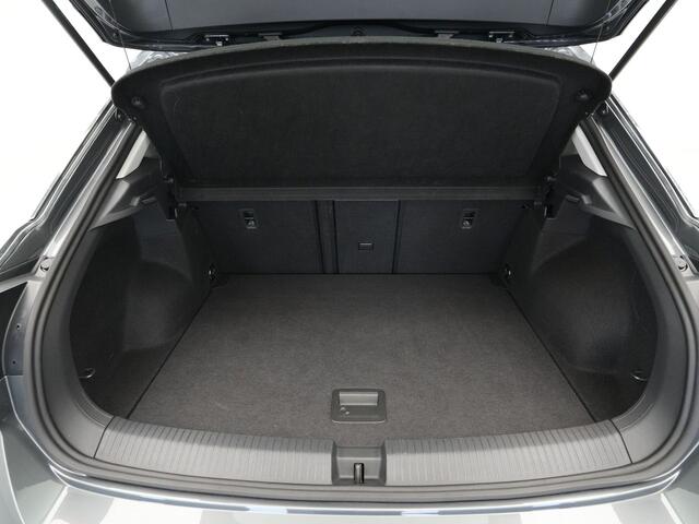 Volkswagen T-Roc 1.5 TSI 150pk DSG Life Edition Navi via App Pdc Clima Acc 63