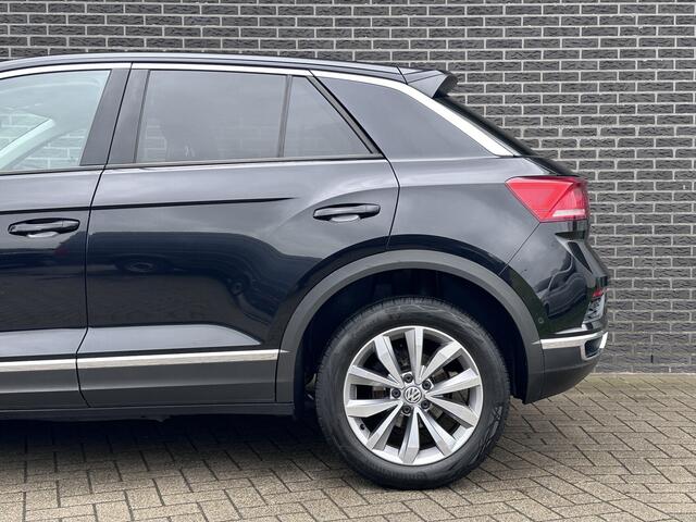 Volkswagen T-Roc 1.0 TSI Sport | Navigatie | Park Pilot | Apple CarPlay/Android Auto