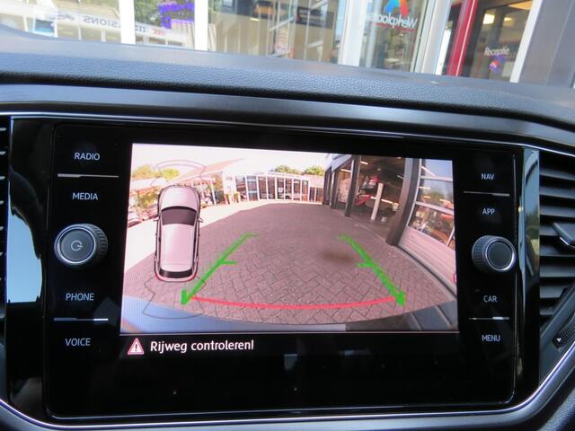 Volkswagen T-Roc 1.5 TSI 150PK STYLE / Camera / Navi / Elec.achterklep / Adap.cruise / BOVAG garantie