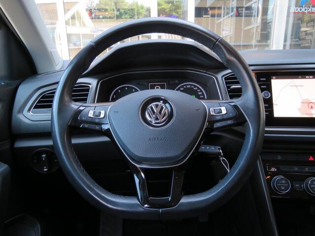 Volkswagen T-Roc 1.5 TSI 150PK STYLE / Camera / Navi / Elec.achterklep / Adap.cruise / BOVAG garantie