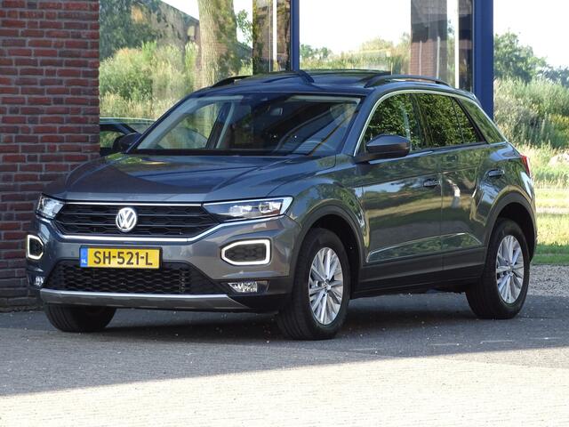 Volkswagen T-Roc 1.5 TSI Style TREKHAAK OPEN DAK
