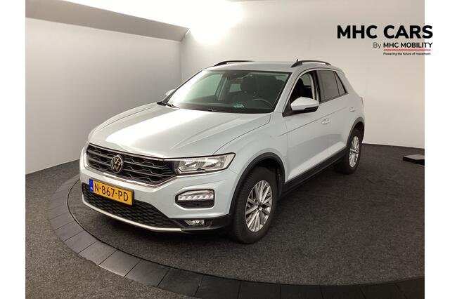 Volkswagen T-Roc 1.0 TSI Style | Verwacht | Trekhaak | Navi | PDC | Getinte ruiten |