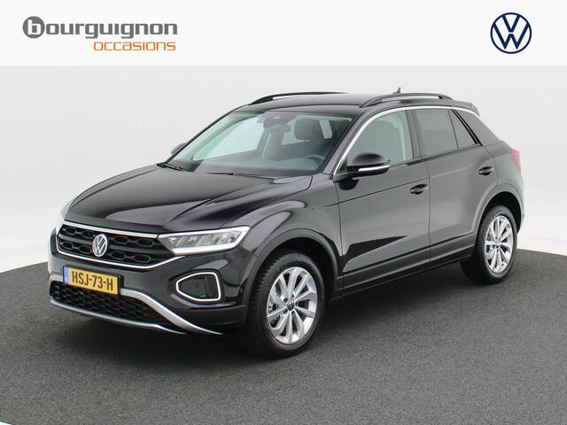 Volkswagen T-Roc 1.5 TSi 150 Pk Automaat Life Edition | Adaptive Cruise | Full LED | Stoel Verwarming | Privacy Glass | Navigatie | Carplay | Camera | 17 Inch | 9.975 Km!!