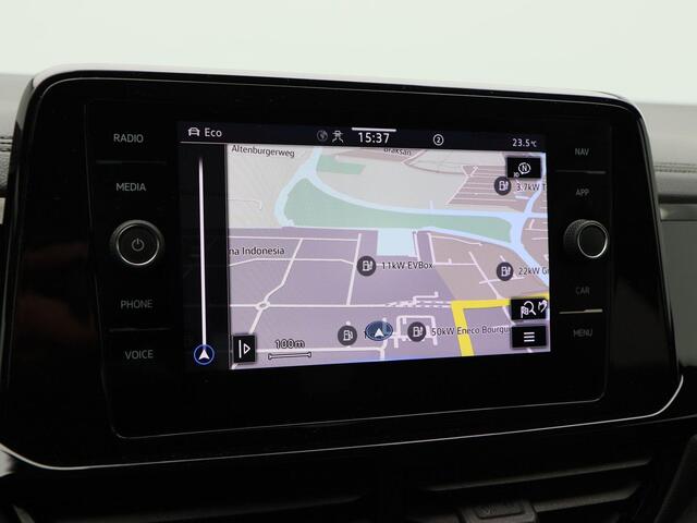 Volkswagen T-Roc 1.5 TSi 150 Pk Automaat R-Line Business+ | LED | Adaptive Cruise | Digitaal Dashboard | Navigatie | Climate Control | Parkeersensoren | Keyless | 18 Inch | 39.681 Km!!