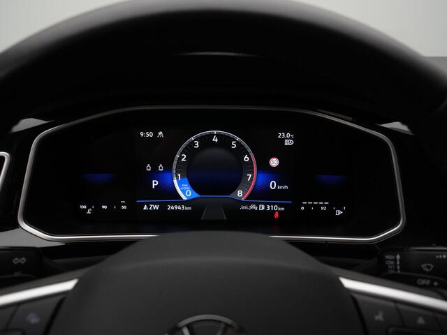 Volkswagen T-Roc Cabrio 1.5 TSI 150 pk DSG R-Line | Trekhaak | Stuur-/stoelverwarming | Navigatie | Parkeersensoren voor/achter