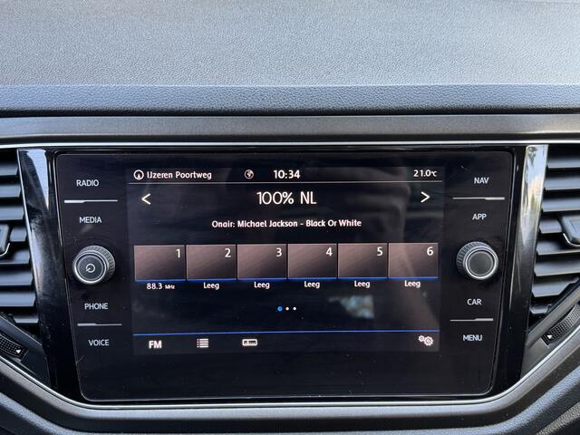 Volkswagen T-Roc 1.5 TSI Style Automaat Navi PanoSchuifdak Virtual Cockpit Carplay