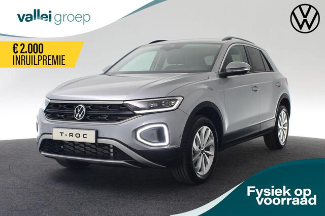 Volkswagen T-Roc Life Edition 1.5 TSI 110 kW / 150 pk DSG | IQ Light | Camera | Park Assist | Side Assist | 17 inch