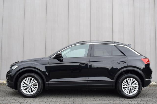 Volkswagen T-Roc 1.5 TSi 150pk Sport LED | Carplay | ECC | Full Map Navi | Adap. Cruise | Volledig Onderhouden!!