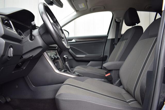 Volkswagen T-Roc 1.5 TSi 150pk Sport LED | Carplay | ECC | Full Map Navi | Adap. Cruise | Volledig Onderhouden!!