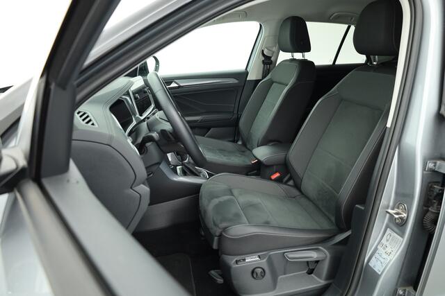 Volkswagen T-Roc 1.5 TSI Style DSG | Navi | Afn. Trekhaak | IQ Light | Massage | Adapt. Cruise | Apple CarPlay