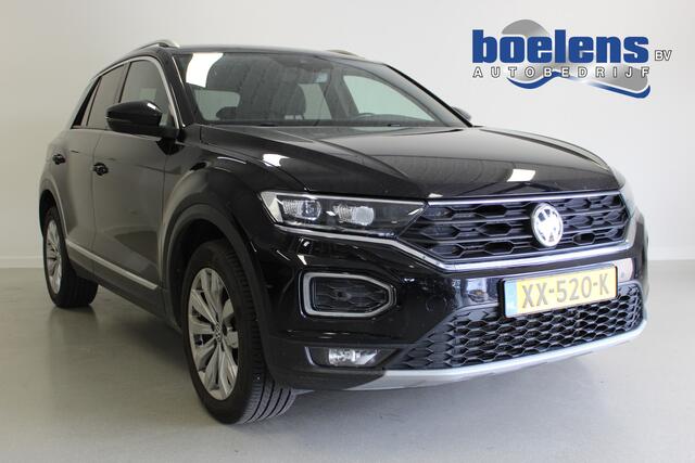 Volkswagen T-Roc 1.5 TSI Sport | ACC | TREKHAAK | STOEL-VERW | 17'LMV | CARPLAY | NAVI | CLIMA | LED | PDC |