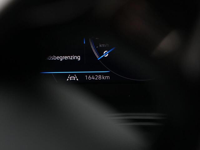 Volkswagen T-Roc 1.5 TSI 150 pk DSG R-Line Edition | Panoramadak | Achteruitrijcamera | Stoelverwarming | Sportonderstel