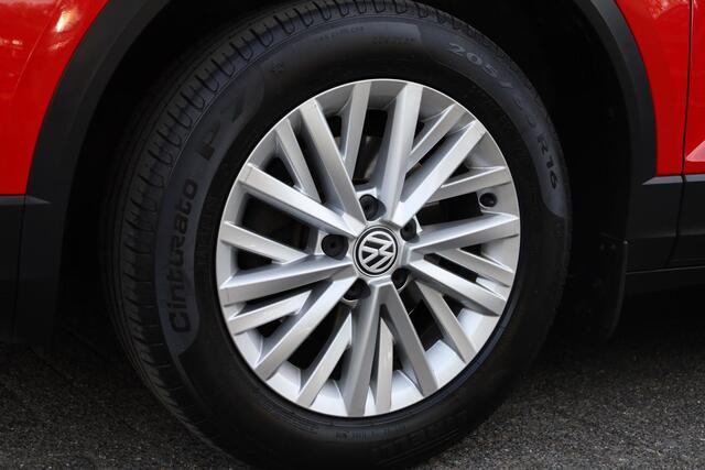 Volkswagen T-Roc 1.0 TSI Style Business CARPLAY ACC STOELVERW. LANE-ASSIST 2xPDC LMV ENZ.