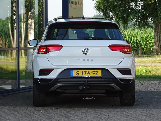 Volkswagen T-Roc 1.0 TSI Style Business Panoramadak Trekhaak