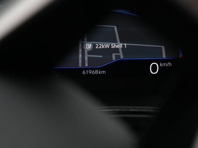 Volkswagen T-Roc 1.5 TSI 150 pk DSG Style | Achteruitrijcamera | Stoelverwarming | Navigatie | Adaptive Cruise