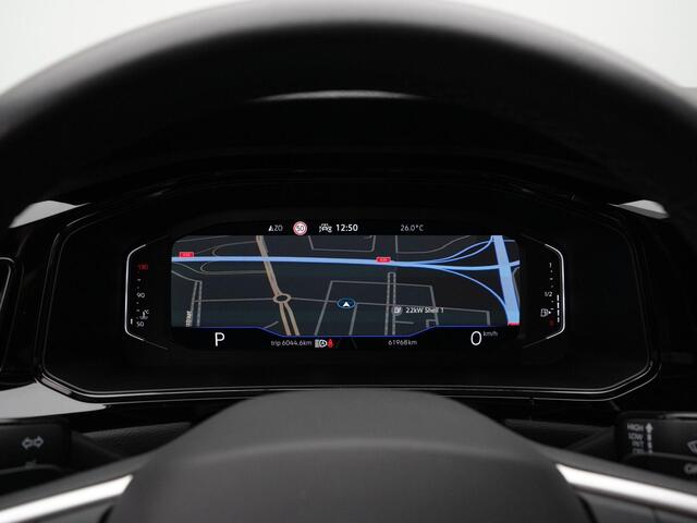 Volkswagen T-Roc 1.5 TSI 150 pk DSG Style | Achteruitrijcamera | Stoelverwarming | Navigatie | Adaptive Cruise