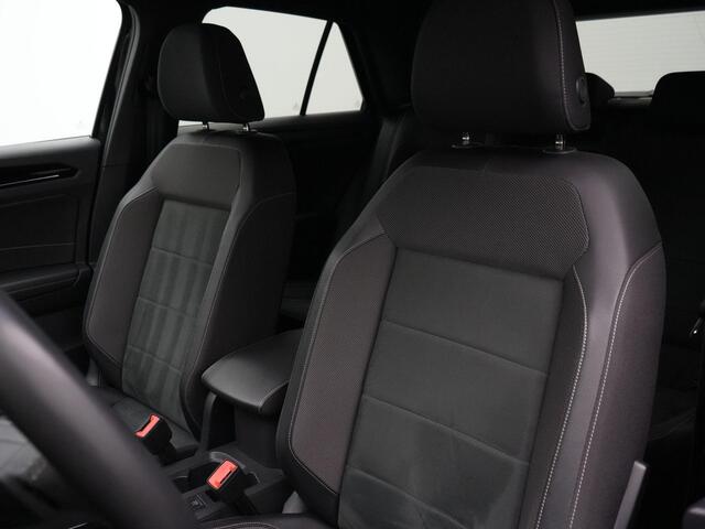 Volkswagen T-Roc 1.5 TSI 150 pk DSG Style | Achteruitrijcamera | Stoelverwarming | Navigatie | Adaptive Cruise