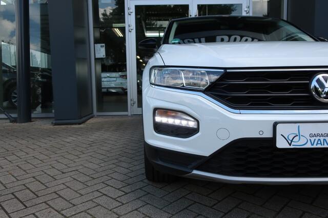 Volkswagen T-Roc 1.5 TSI 150PK, Apple Carplay/ Android Auto, PDC Rondom, etc.