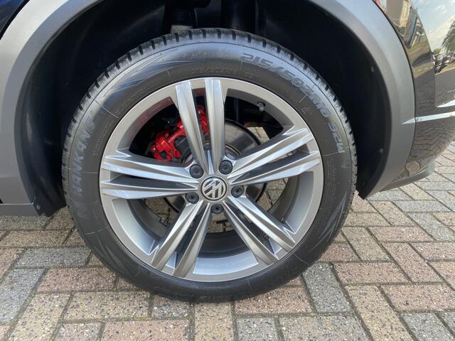 Volkswagen T-Roc 1.5 TSI 150pk DSG R-Line / Virtual Cockpit / Trekhaak afneembaar / Elek Achterklep / LED / Camera / Navigatie / 18" LMV