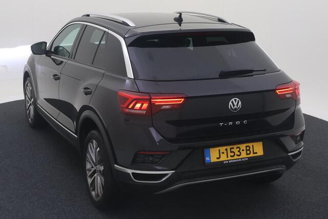 Volkswagen T-Roc 1.5 TSI Sport / AUTOMAAT/ CAMERA/ PARK. SENSOREN/ DIGITAL DASHBOARD/ LED/ GETINT GLAS/ NAVI/ CLIMA/ 18" LMV