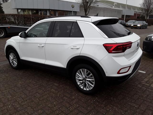 Volkswagen T-Roc 1.O TSI LIFE / NAVI / VIRTUEL COCKPIT / NW. MODEL