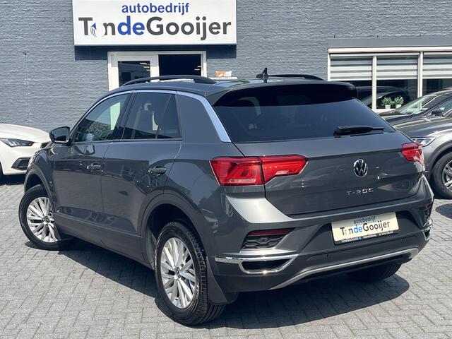 Volkswagen T-Roc 1.5 TSi DSG Style | CAMERA | STOELVERW. | EL. ACHTERKLEP |
