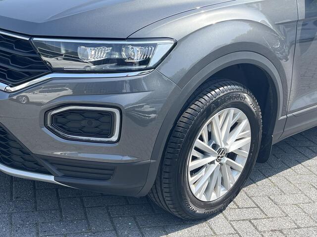 Volkswagen T-Roc 1.5 TSi DSG Style | CAMERA | STOELVERW. | EL. ACHTERKLEP |