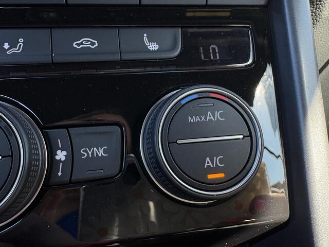 Volkswagen T-Roc Cabrio 1.5 TSI R-Line / Airco / Stoelverwarming / Navigatie / Bluetooth audio /