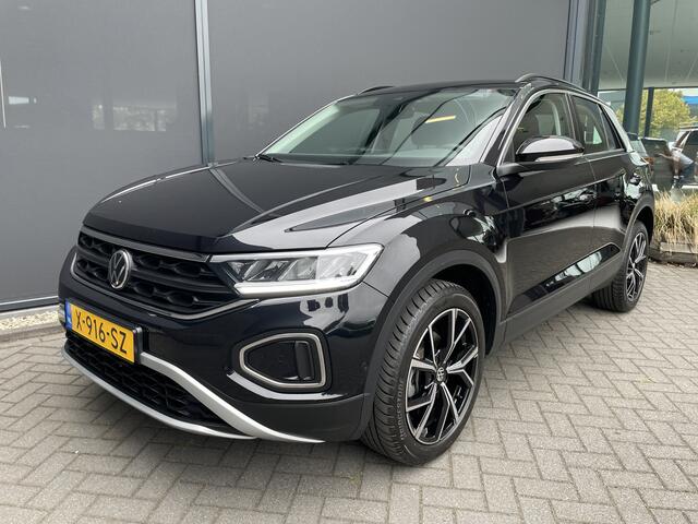 Volkswagen T-Roc 1.0 TSI Life Business Airco - cruise control - parkeersensoren voor en achter - Navigatie - Dakrails - Lederen stuurwiel