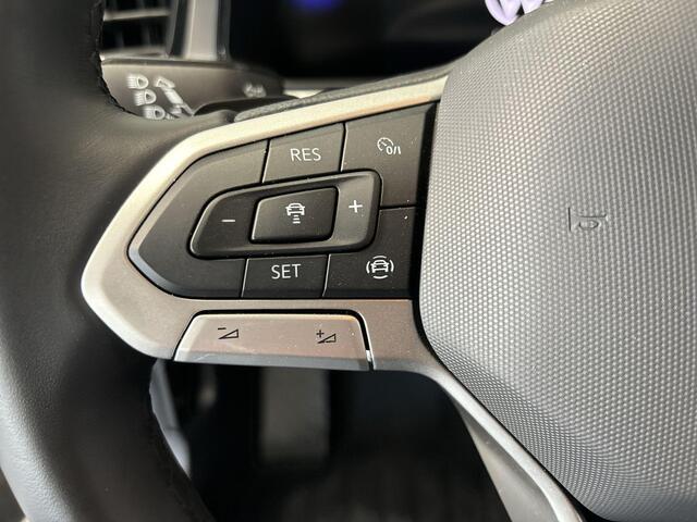 Volkswagen T-Roc 1.5 TSI 150pk DSG Life Edition · Camera · Keyless · Apple/Android Car Play · Navigatie · P-Sensoren · Parkeer Assistent · 17'' Inch · Garantie t/m 30-01-2027