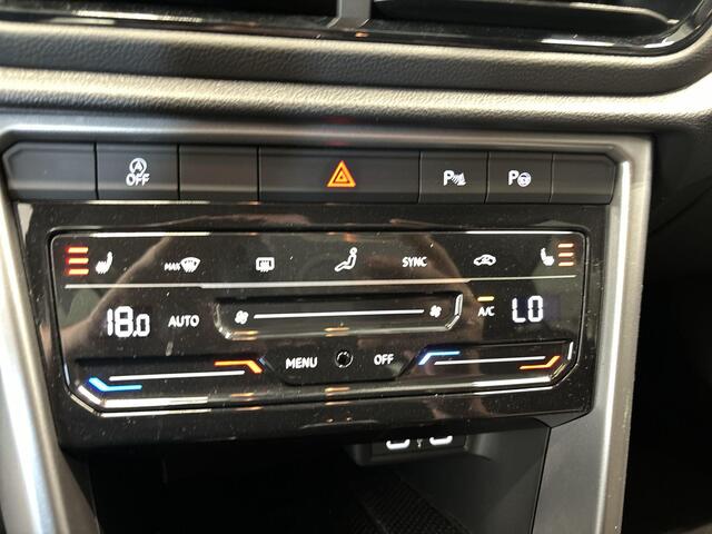 Volkswagen T-Roc 1.5 TSI 150pk DSG Life Edition · Camera · Keyless · Apple/Android Car Play · Navigatie · P-Sensoren · Parkeer Assistent · 17'' Inch · Garantie t/m 30-01-2027